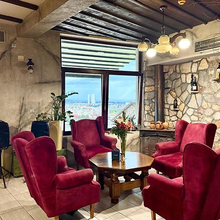 Villa Eleni Apartments Скопие Екстериор снимка