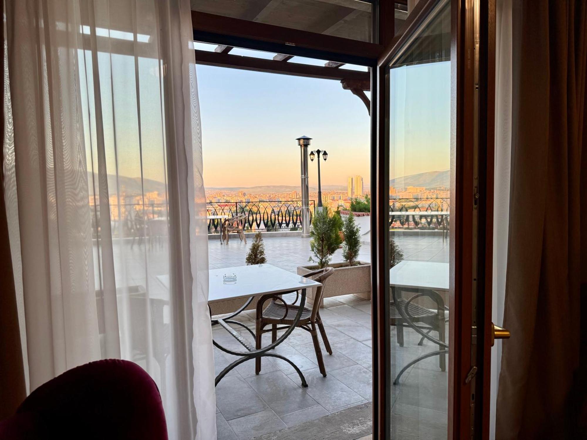 Villa Eleni Apartments Скопие Екстериор снимка