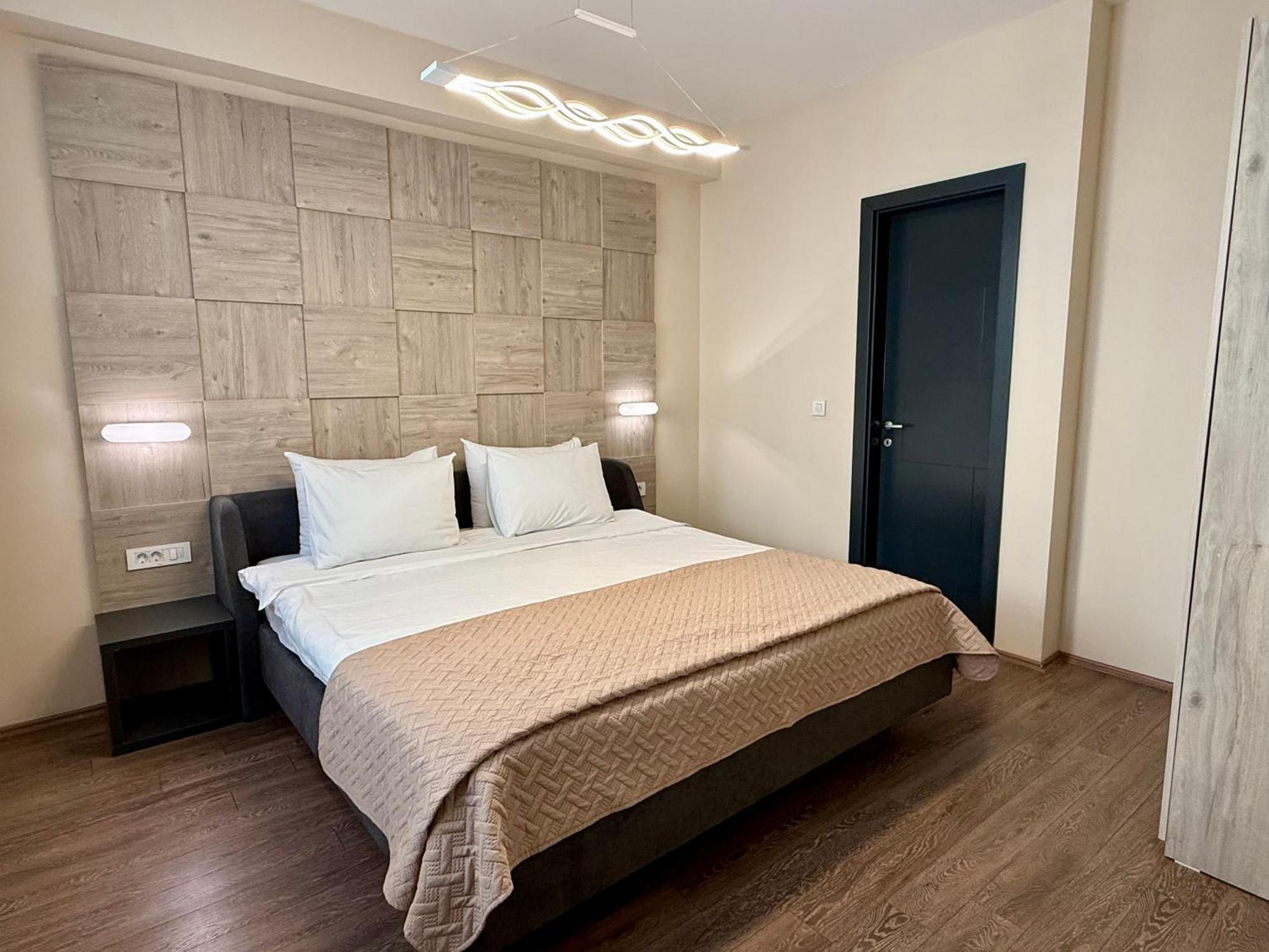 Villa Eleni Apartments Скопие Екстериор снимка