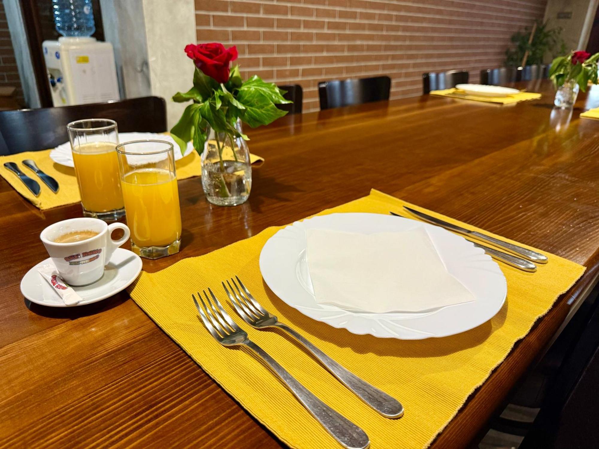 Villa Eleni Apartments Скопие Екстериор снимка
