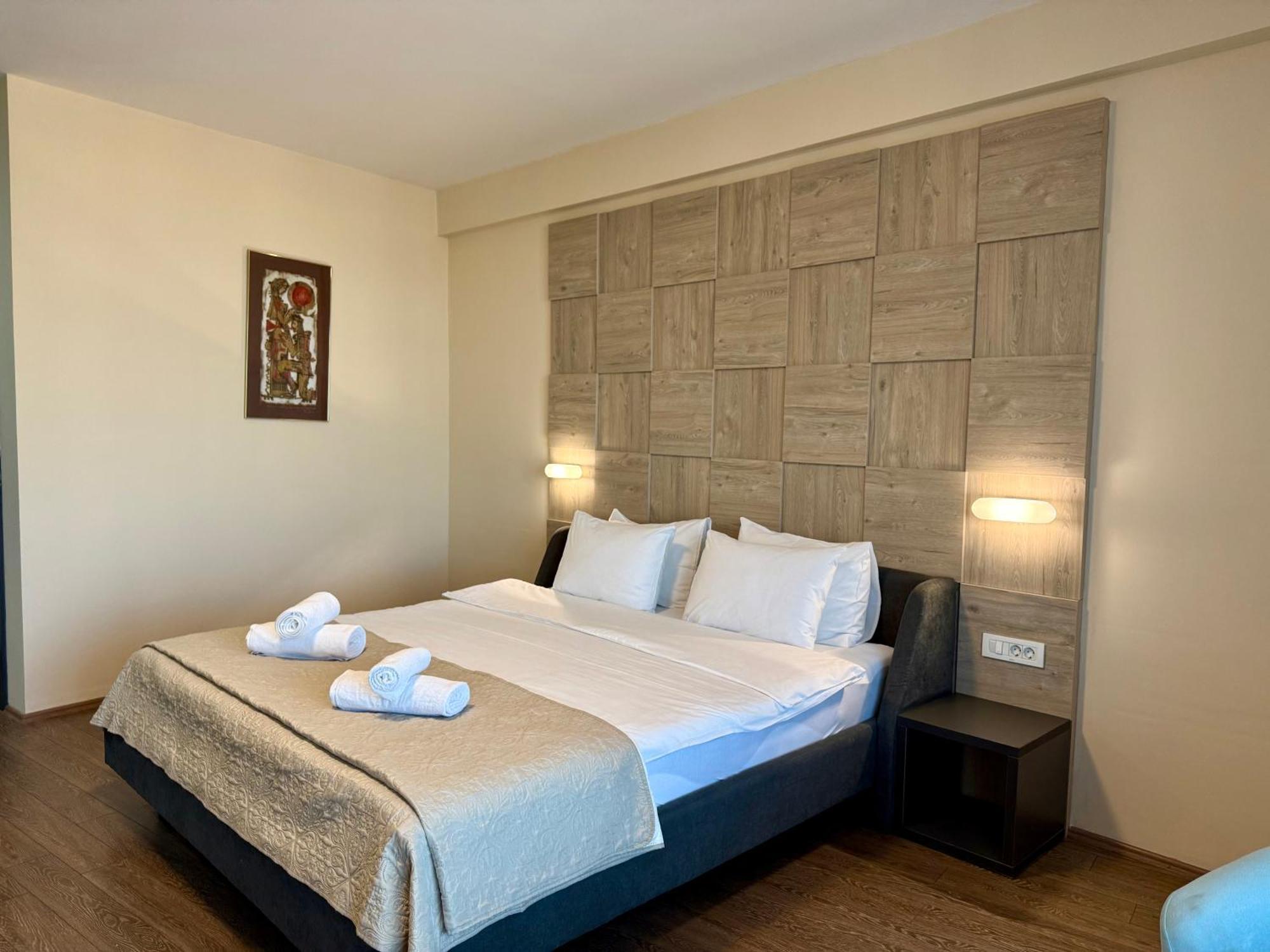 Villa Eleni Apartments Скопие Екстериор снимка