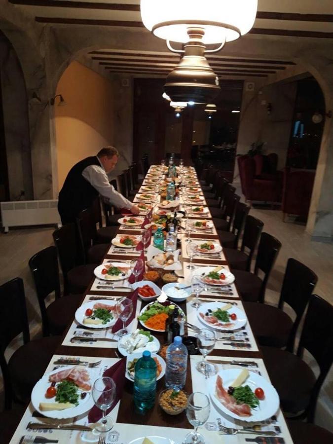 Villa Eleni Apartments Скопие Екстериор снимка